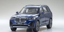 Load image into Gallery viewer, Kyosho BMW X7 1:18 Phytonic Blue