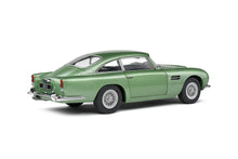 Load image into Gallery viewer, SOLIDO Aston Martin DB5 1964 1:18 Porcelain Green