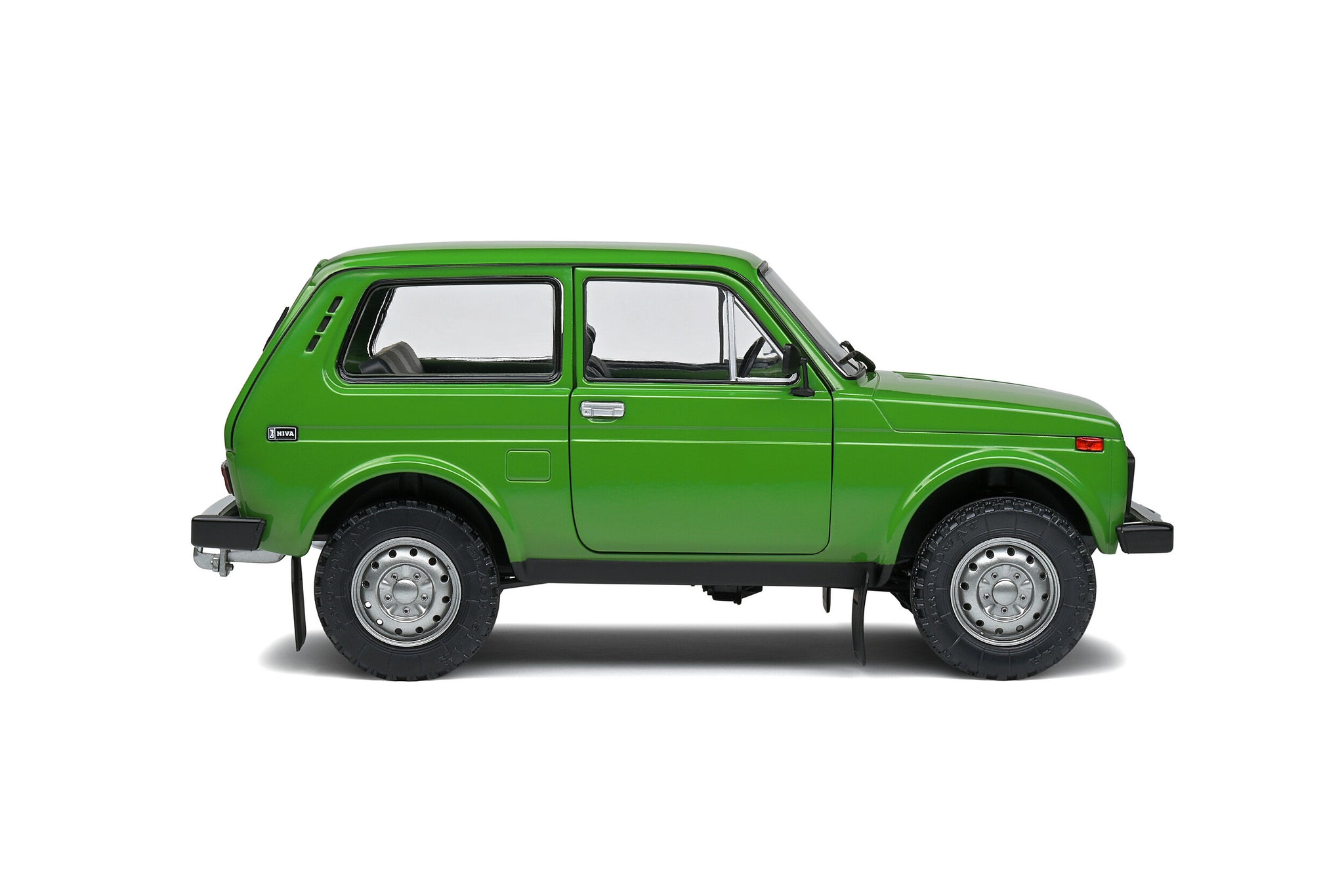 Miniature Lada Niva 1/18 Solido – Verte – Modèle Réduit Voiture – S1807304