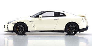 Kyosho Nissan GT-R 2020 (white) 1:18 White 1 of 700