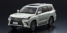 Load image into Gallery viewer, Kyosho Lexus LX570 Sonic Quartz (White) 1:18