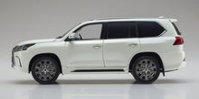 Load image into Gallery viewer, Kyosho Lexus LX570 Sonic Quartz (White) 1:18