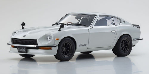 Kyosho NISSAN Fairlady Z-L (S30) 1:18 White Pearl