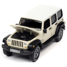 Load image into Gallery viewer, Auto World Jeep Wrangler Unlimited Sahara 2018 1/64 Beige