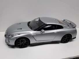 Triple 9 Collection Nissan Skyline GT-R 2017 Silver 1/18