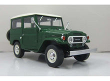 Load image into Gallery viewer, Triple 9 Collection Toyota Land Cruiser FJ40 1967 1002pcs 1/18