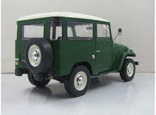 Load image into Gallery viewer, Triple 9 Collection Toyota Land Cruiser FJ40 1967 1002pcs 1/18
