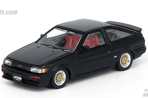 Inno64 TOYOTA COROLLA AE86 Levin Black with extra wheels 1:64