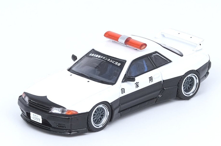 Inno64 NISSAN GT-R R32 PANDEM Police 1:64