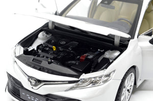 Paudi Toyota Camry 2018 1:18 White
