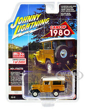 Load image into Gallery viewer, Johnny Lightning 1980 Toyota Land Cruiser Brown 1/64