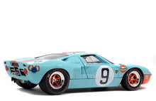 Load image into Gallery viewer, SOLIDO Ford GT40 Winner Le Mans 1968 #9 1:18 Gulf Light Blue