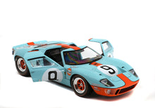 Load image into Gallery viewer, SOLIDO Ford GT40 Winner Le Mans 1968 #9 1:18 Gulf Light Blue