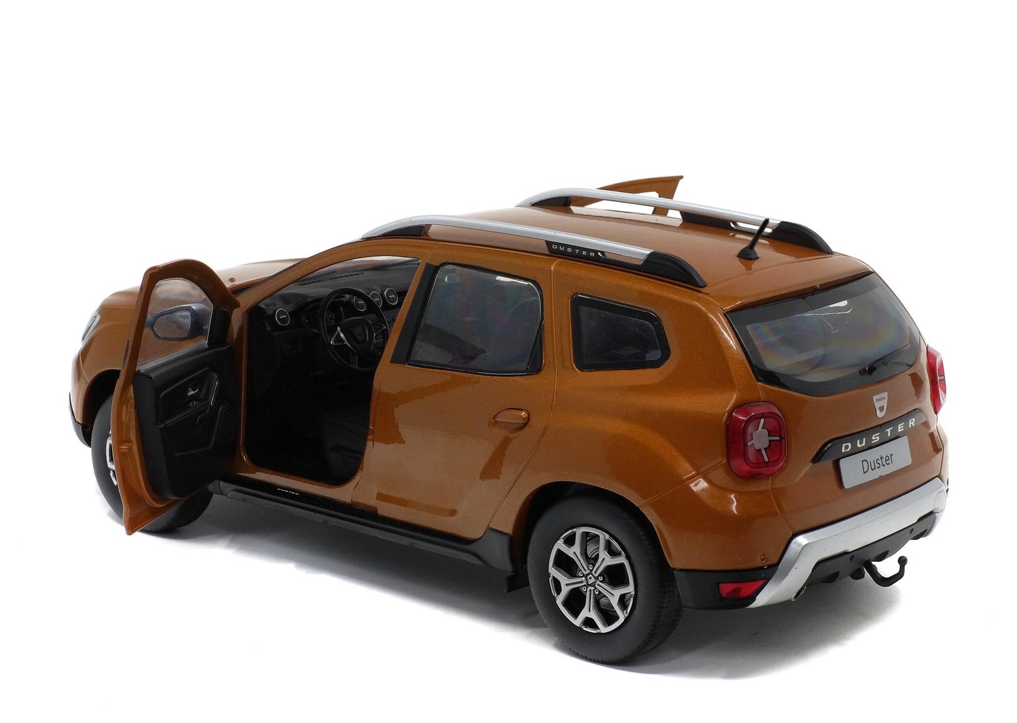 SOLIDO Dacia / Renault Duster – Orange Atacama – 2018 1:18 – Gulf Models