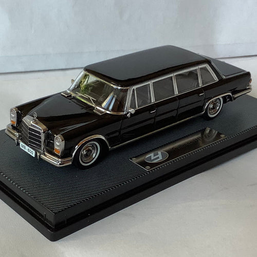 Triple 9 Mercedes Pullman 600 W100 LWB Limousine 1:64 Black